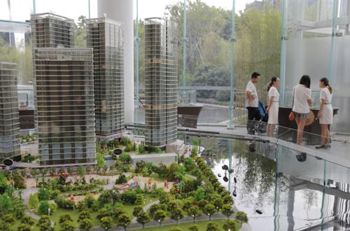 多(duō)地(dì)推行(xíng)“買公寓落戶”:渴求人(rén)才還(hái)是(shì)消化(huà)庫存?